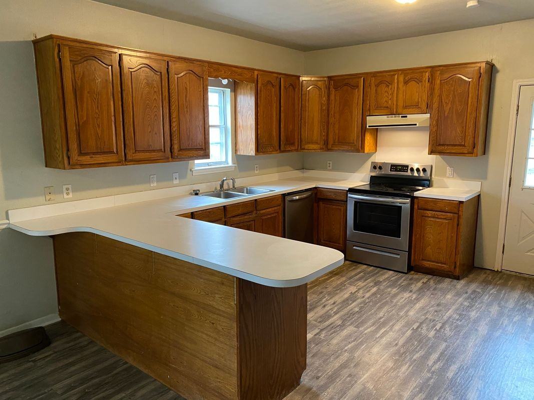 211 N Avenue T - Photo 2 of 11