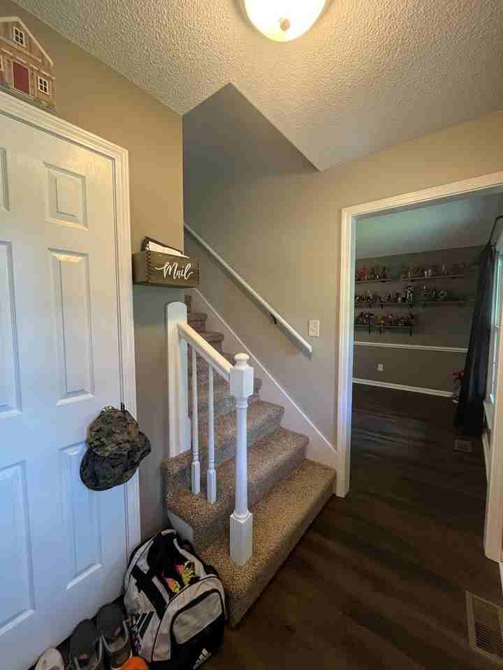 407 Scotsdale Dr - Photo 3 of 34