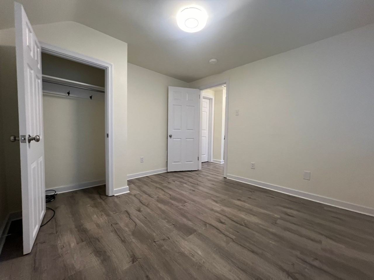 236 E 16th Ave - Photo 4 of 37
