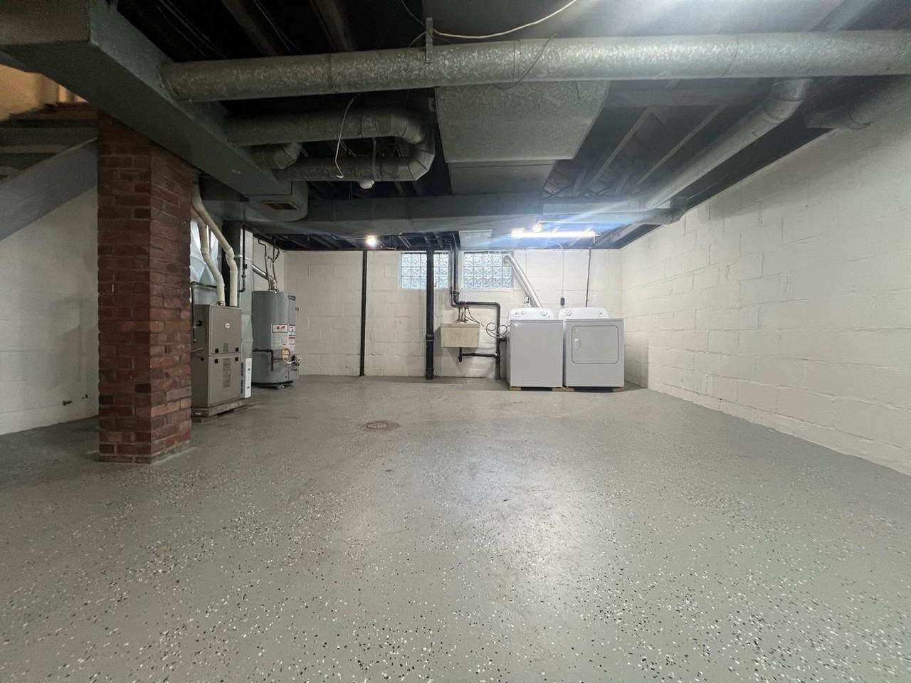 236 E 16th Ave - Photo 6 of 37