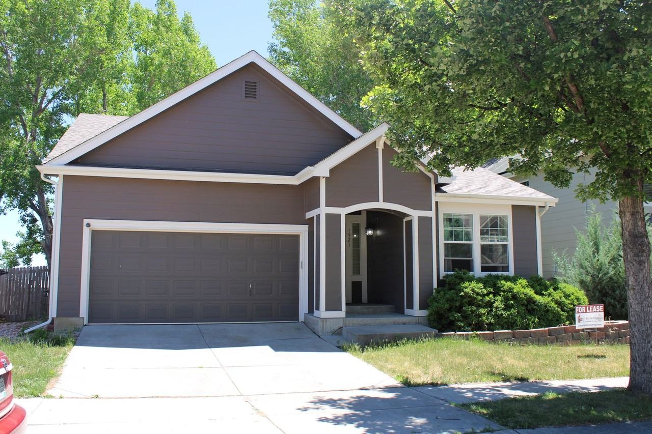 1921 Falcon Ridge Dr - Photo 2 of 12