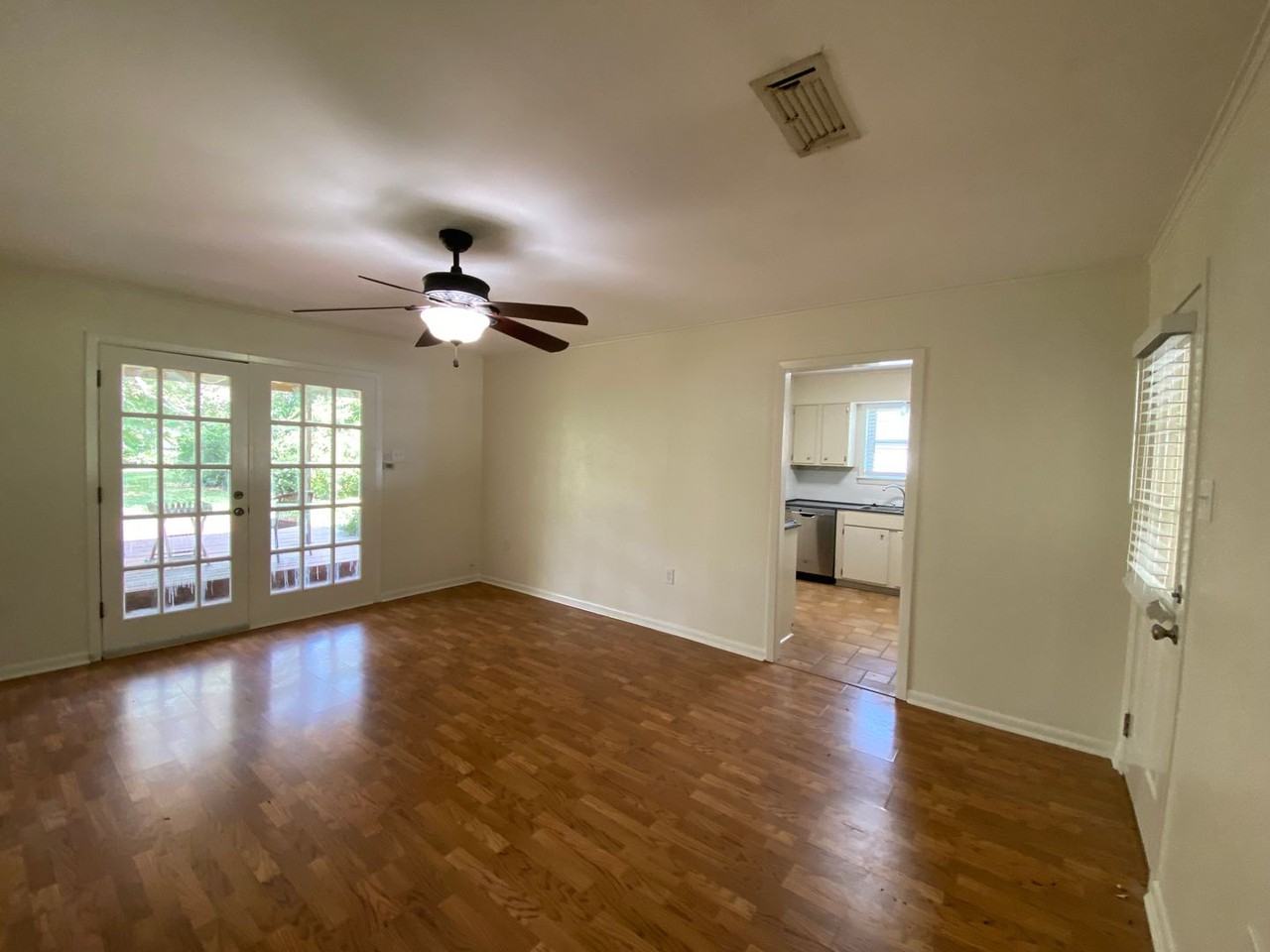 619 Baird Dr - Photo 4 of 13