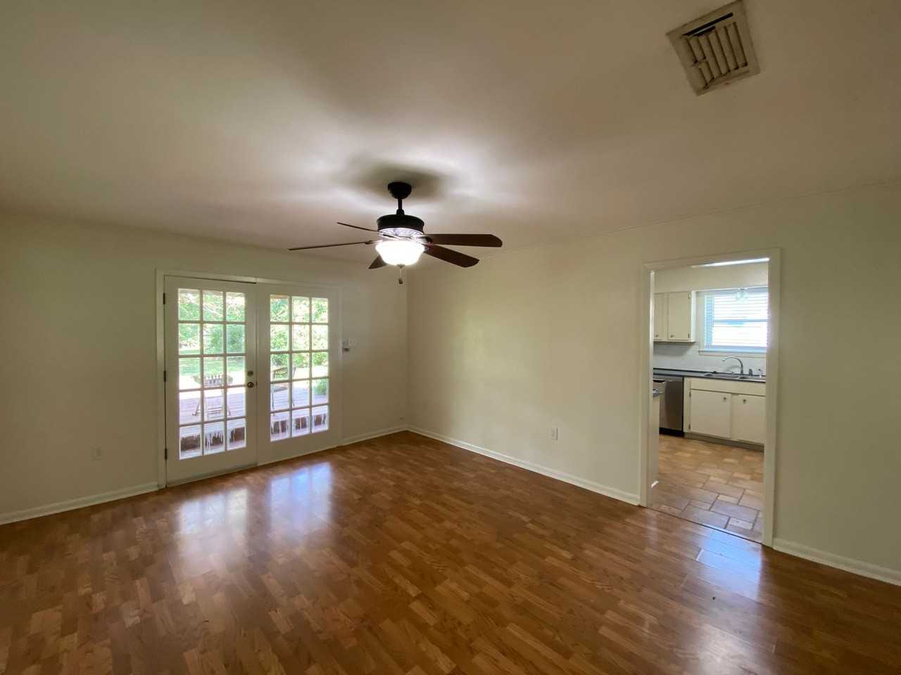 619 Baird Dr - Photo 5 of 13