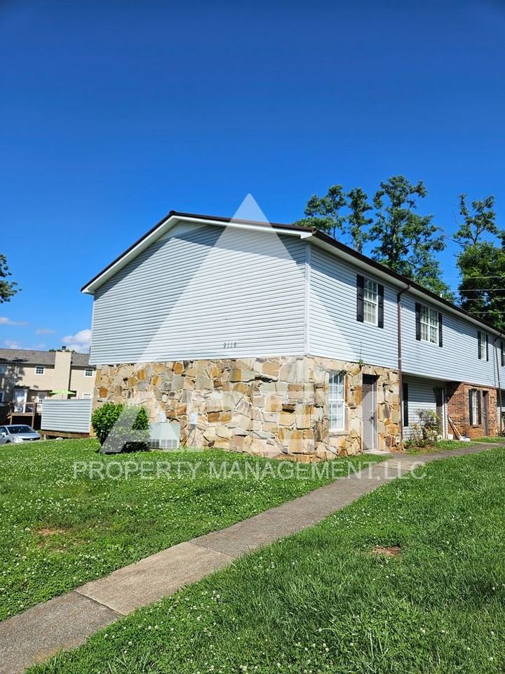9116 Cedarpark Ln #A - Photo 3 of 23