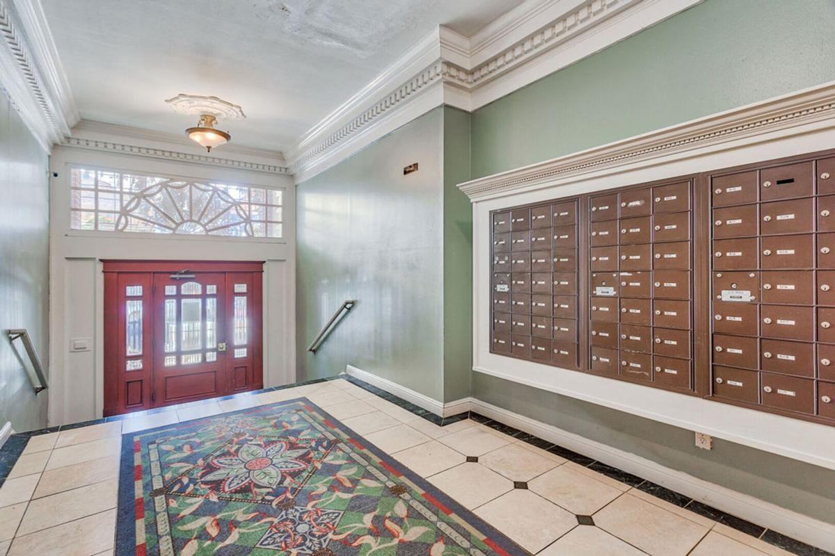 1030 Post St - Photo 3 of 5