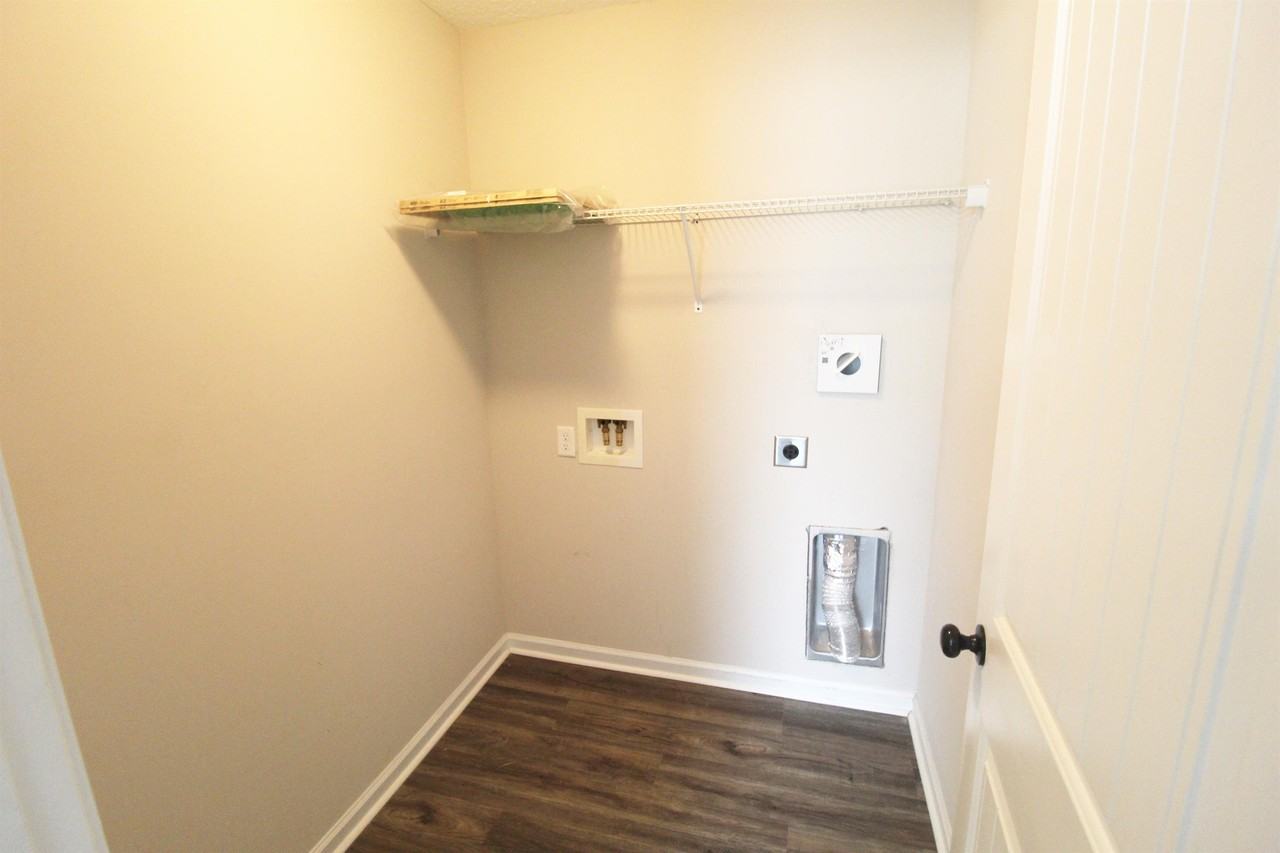 405 Andover Dr #1 - Photo 6 of 13