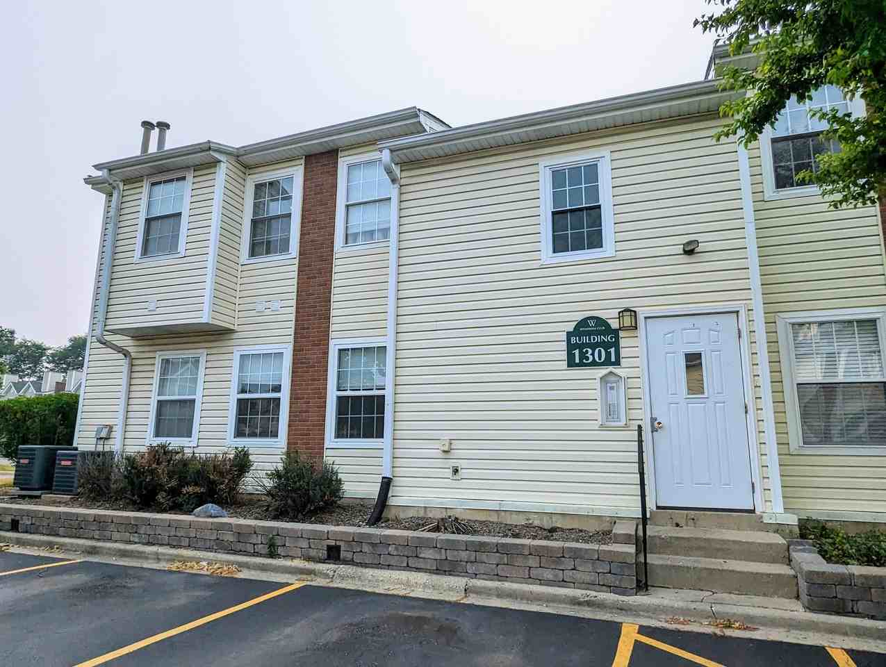 1301 Wyndham Dr #1