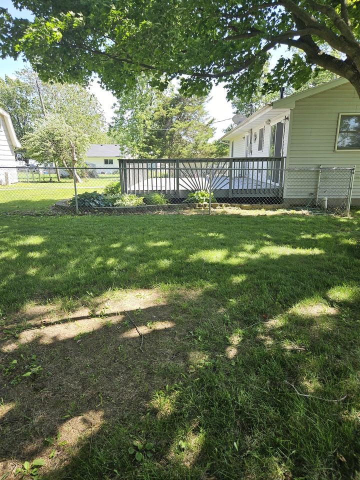 711 N Hemlock St #1 - Photo 3 of 20