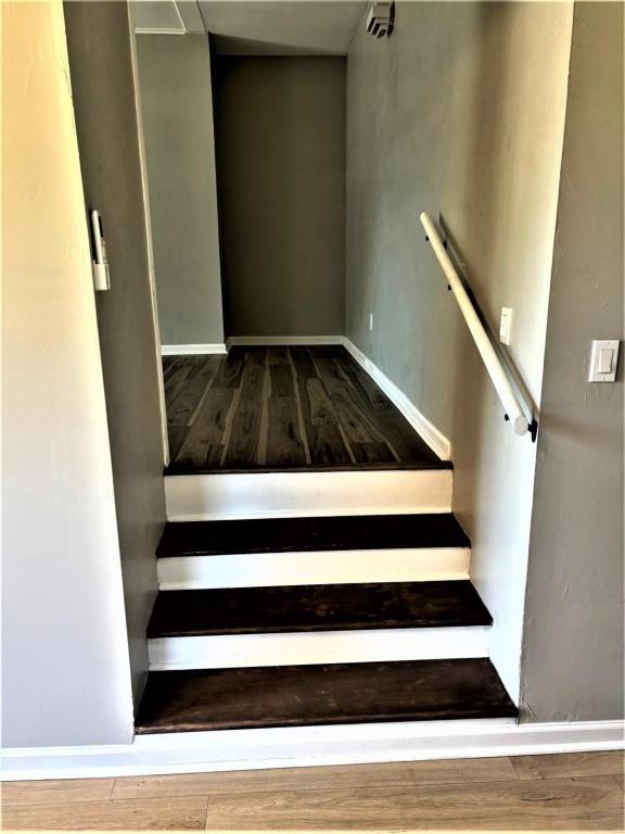 625 Maryland St - Photo 4 of 13