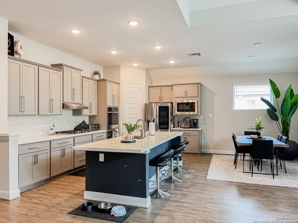 24914 Resort Pkwy - Photo 2 of 29