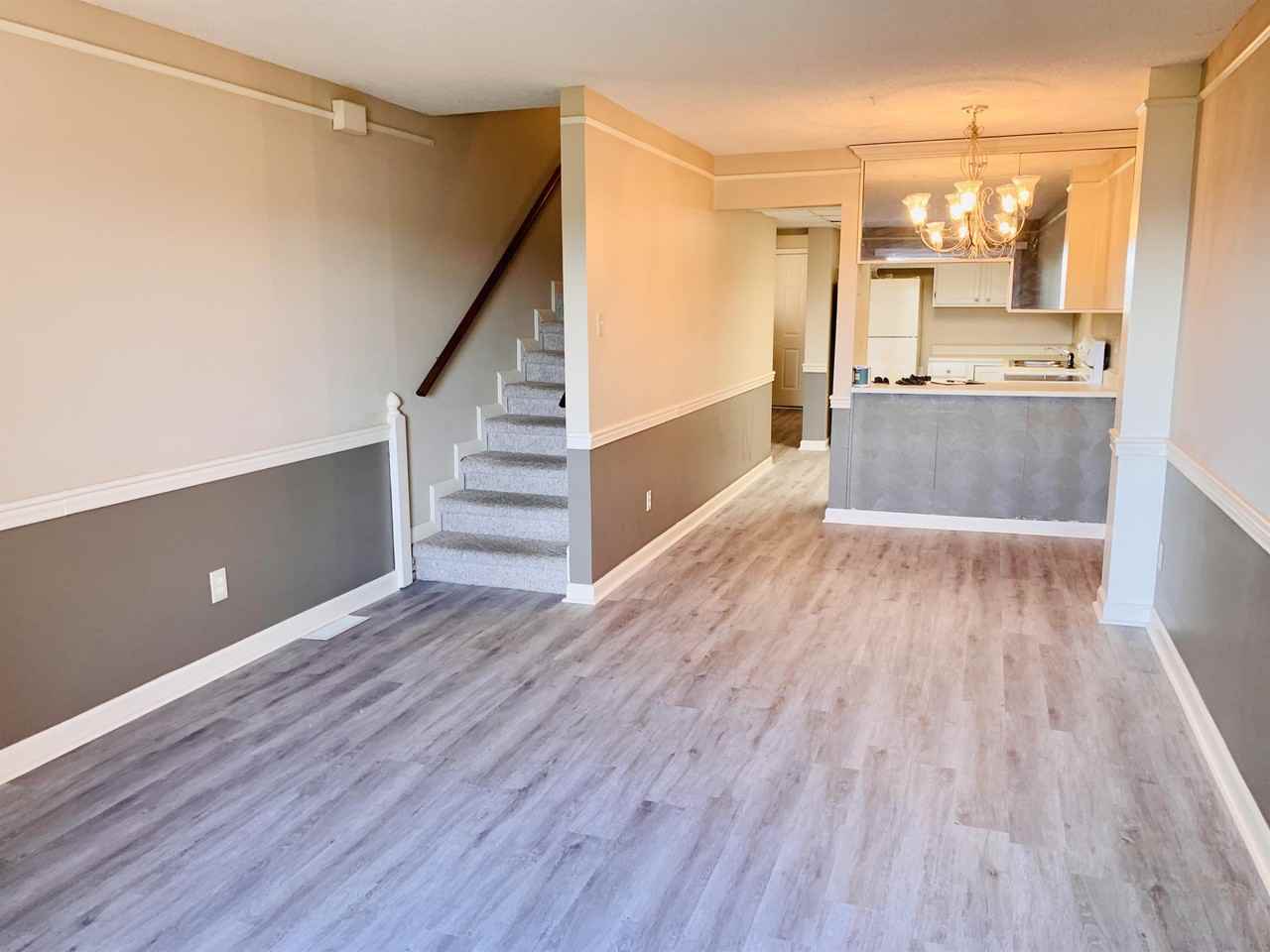 438 Olympia Dr - Photo 2 of 25