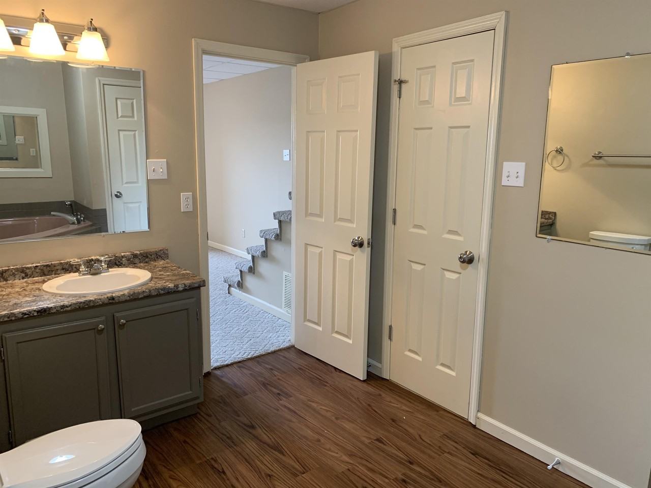 438 Olympia Dr - Photo 6 of 25