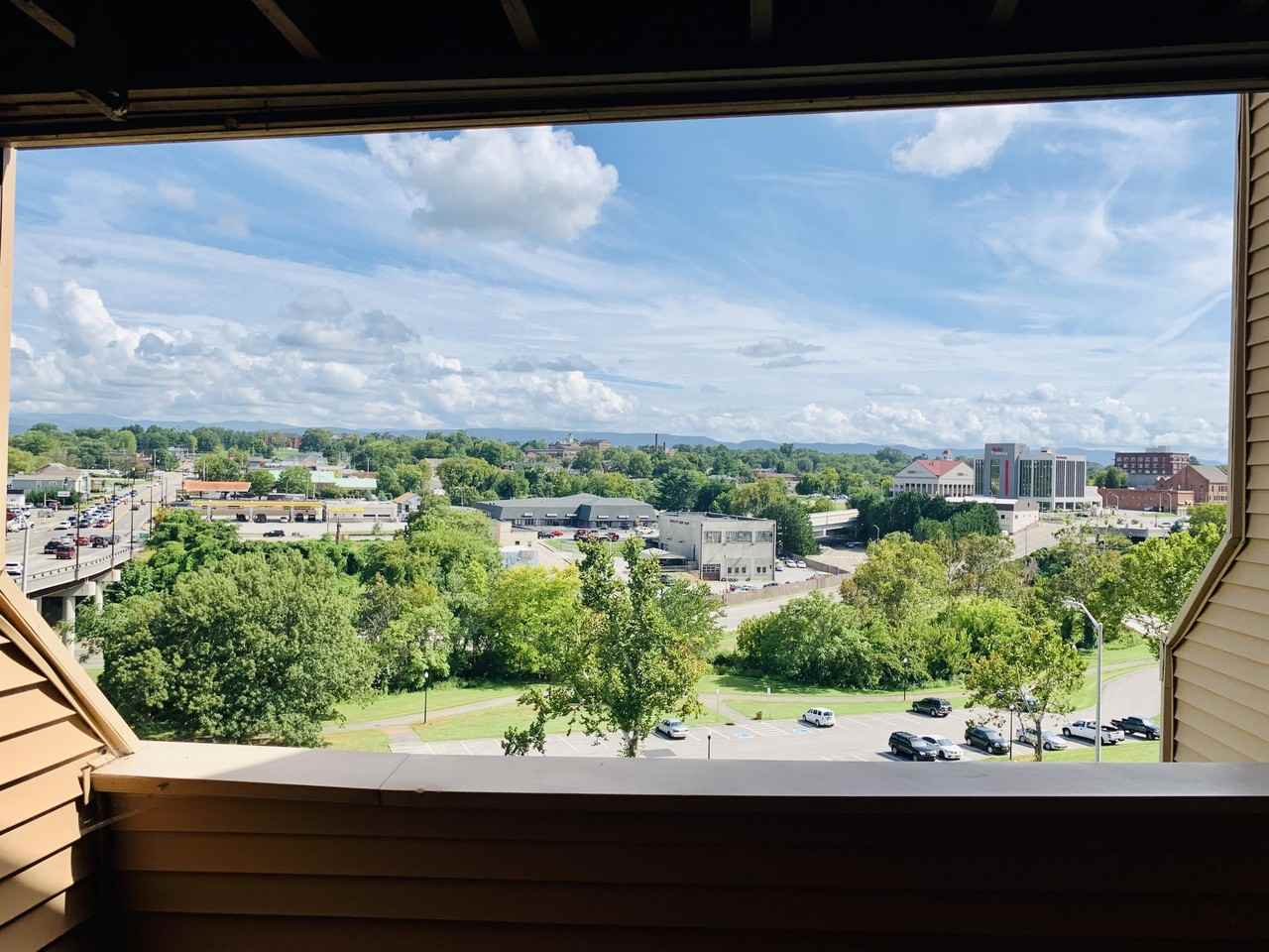 438 Olympia Dr - Photo 6 of 25