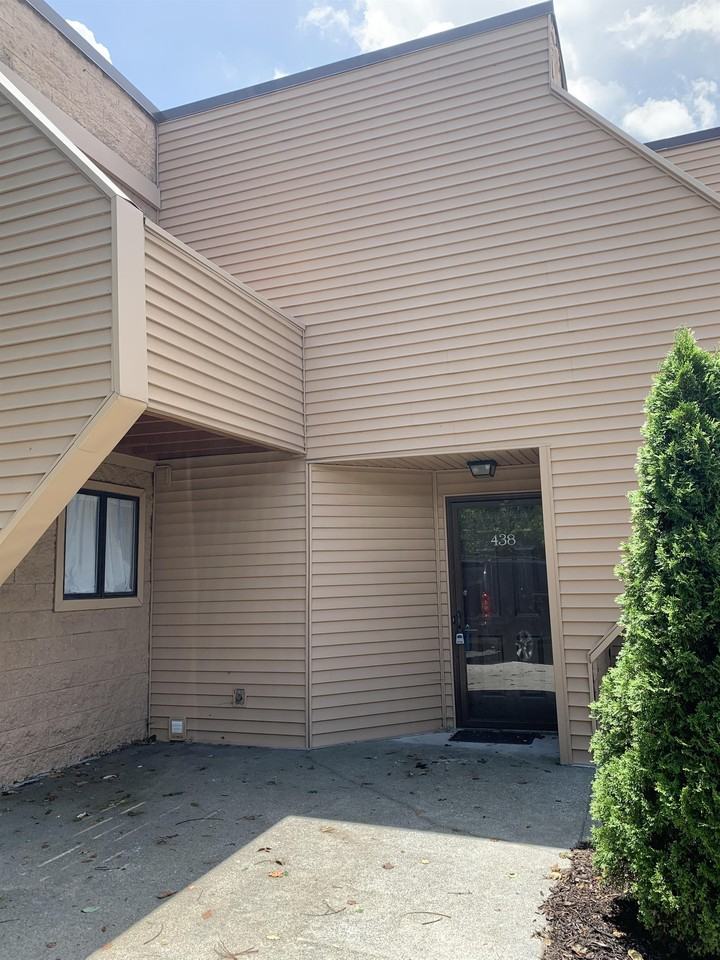 438 Olympia Dr - Photo 2 of 25