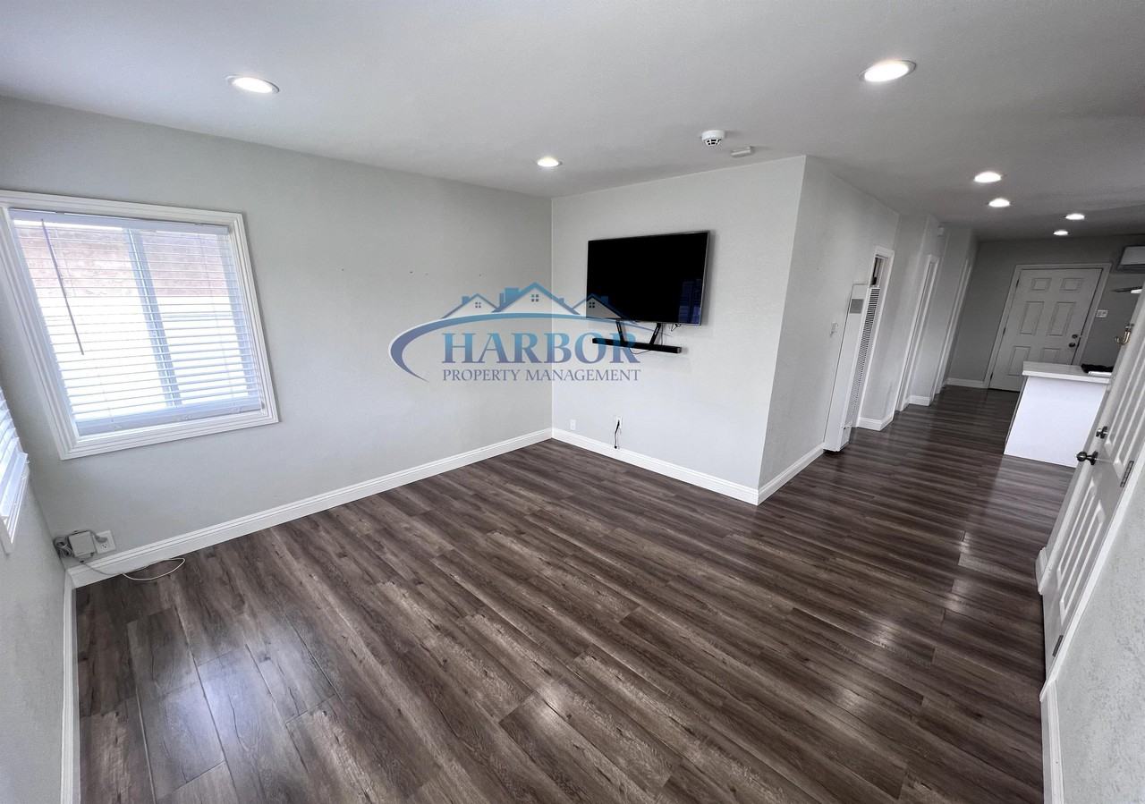 45 W Zane St - Photo 2 of 14