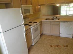 8532 Hunters Key Cir - Photo 4 of 42