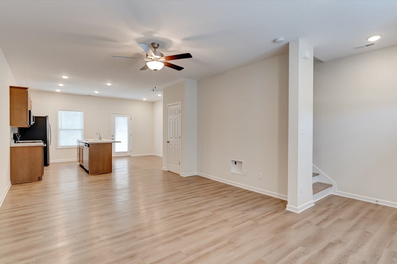 408 E Norton Rd - Photo 6 of 41