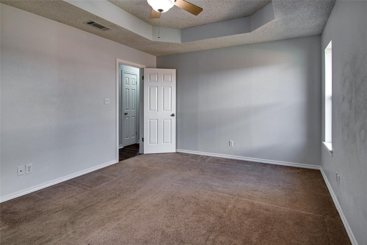 182 County Road 2426 - Photo 2 of 27