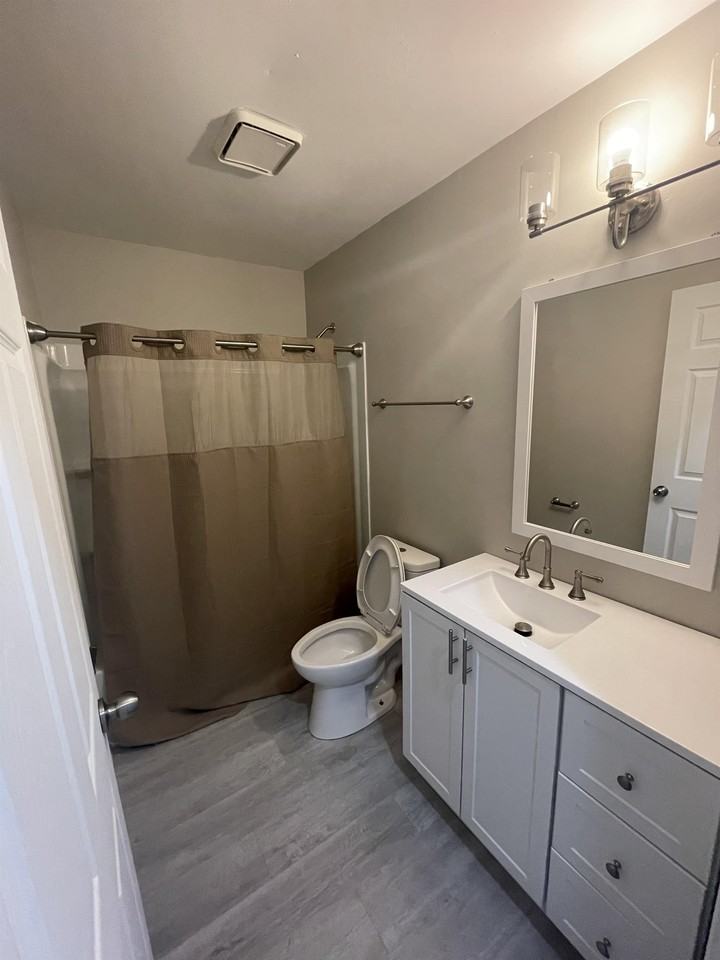 3314 W Mount Vernon Ave - Photo 3 of 11