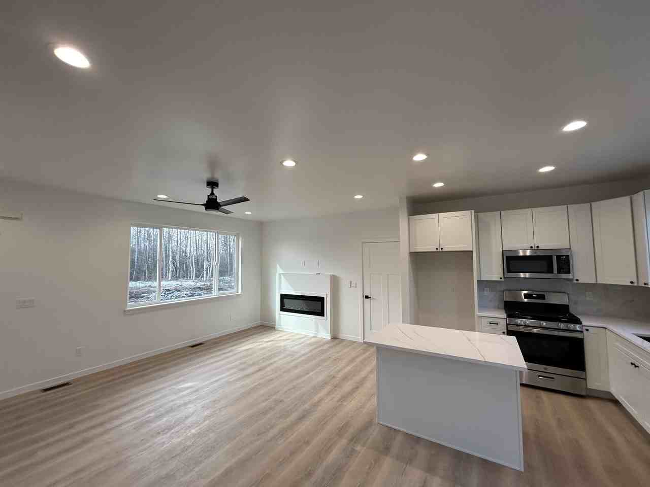 3480 S Shamrock St #1 - Photo 3 of 10