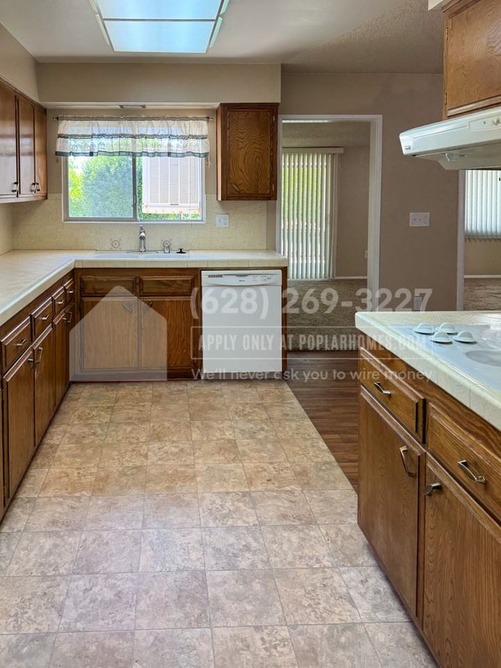 29092 Desert Hills Rd - Photo 2 of 18