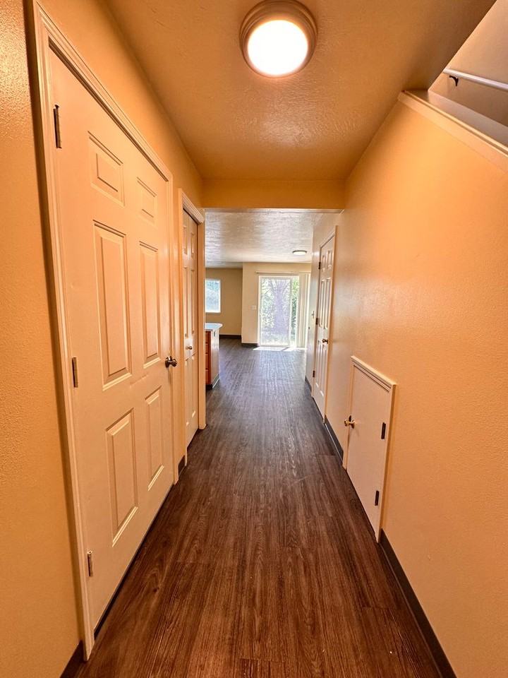 2607 S Cloverleaf Loop #2607 - Photo 7 of 40