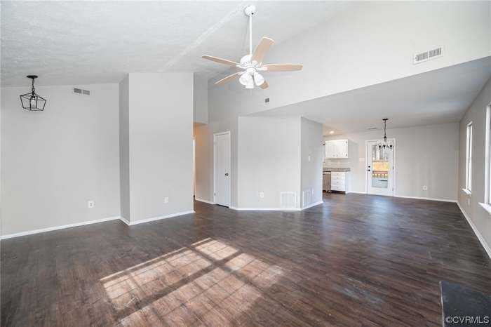 9008 Stonebrook Dr #NA - Photo 4 of 14