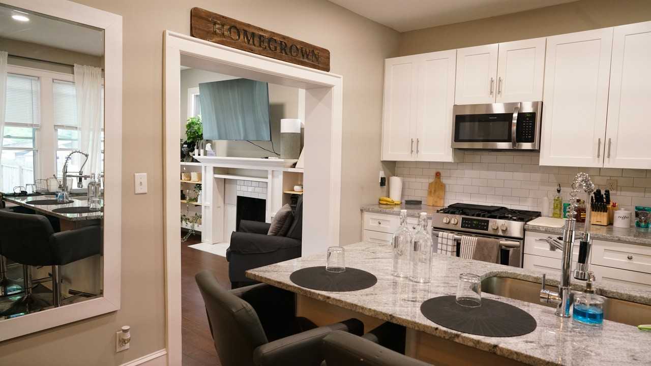 988 Linwood Ave #NA - Photo 5 of 34