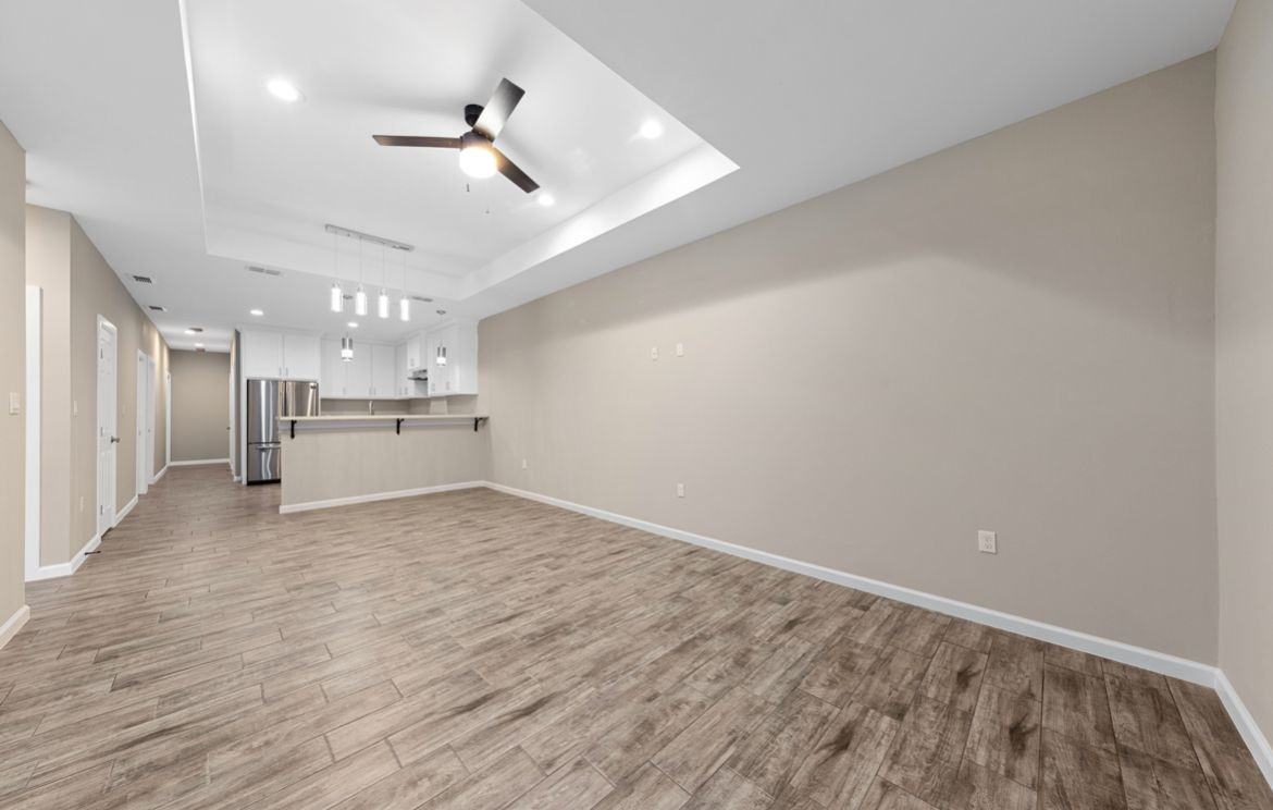 1117 Escondido Ln W #B - Photo 2 of 16