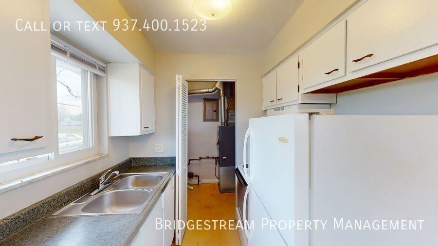 430 Burman Ave - Photo 2 of 8