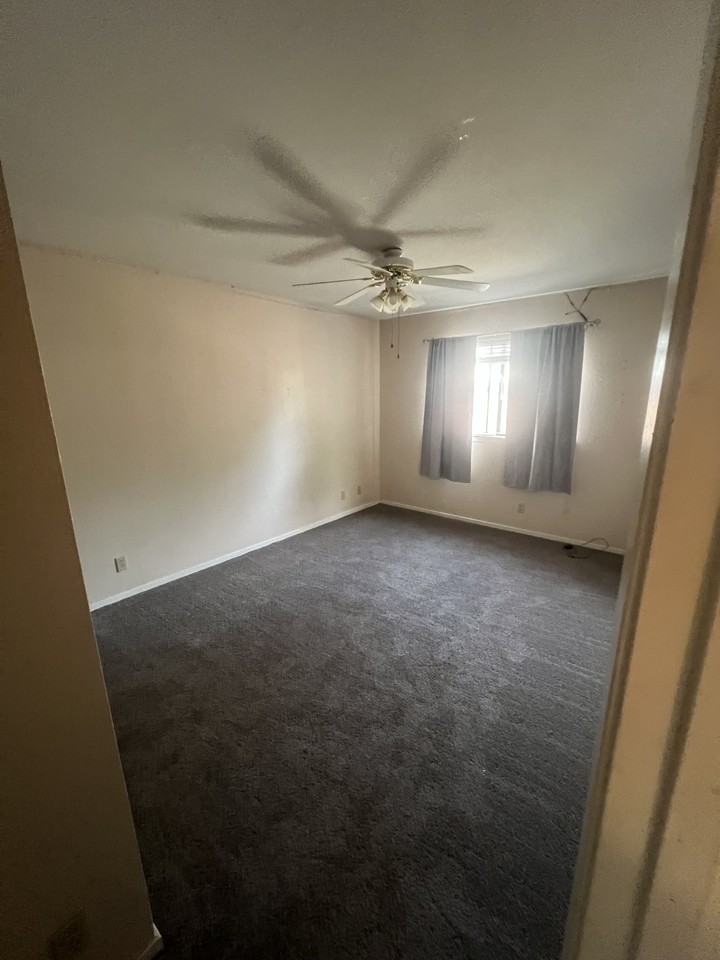 1690 Buckingham Ave #NA - Photo 7 of 18