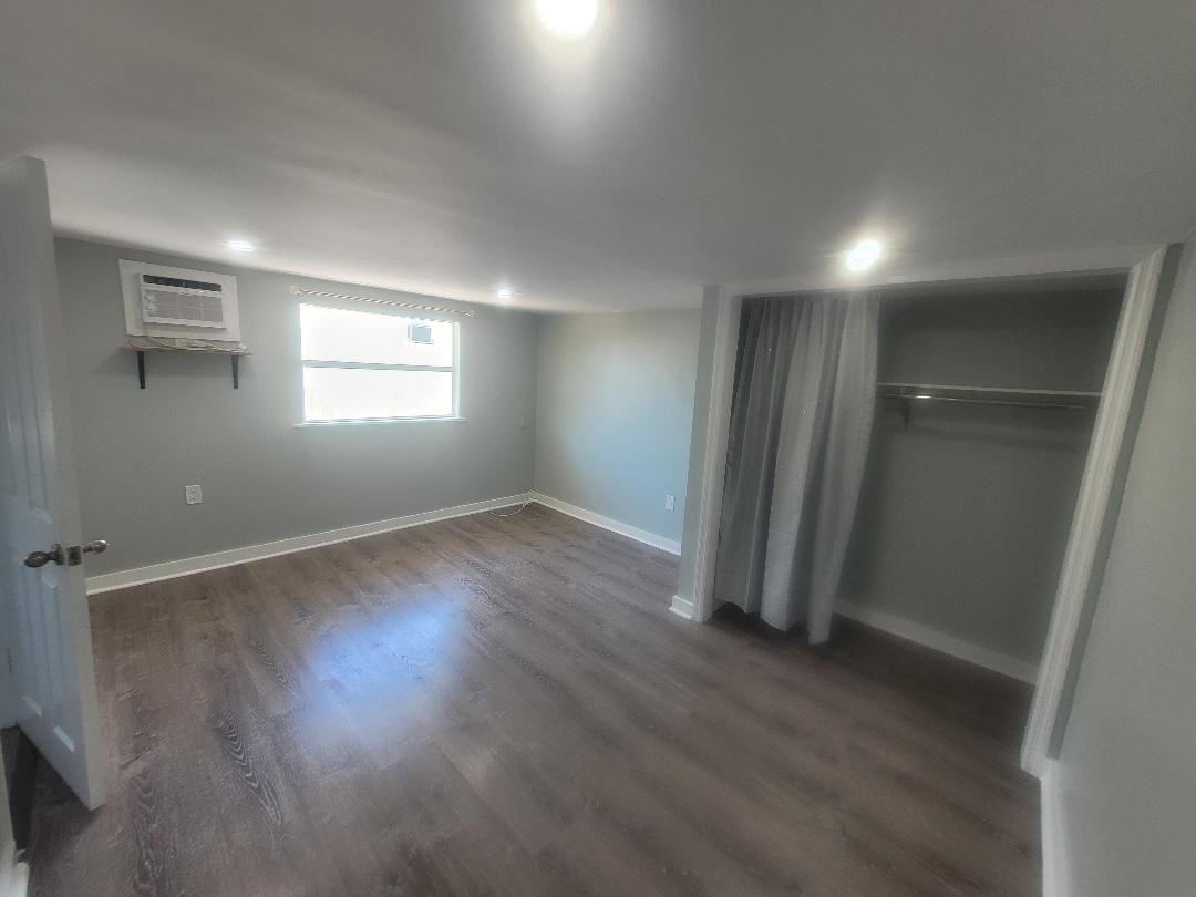 41G Miriam St #R - Photo 3 of 12