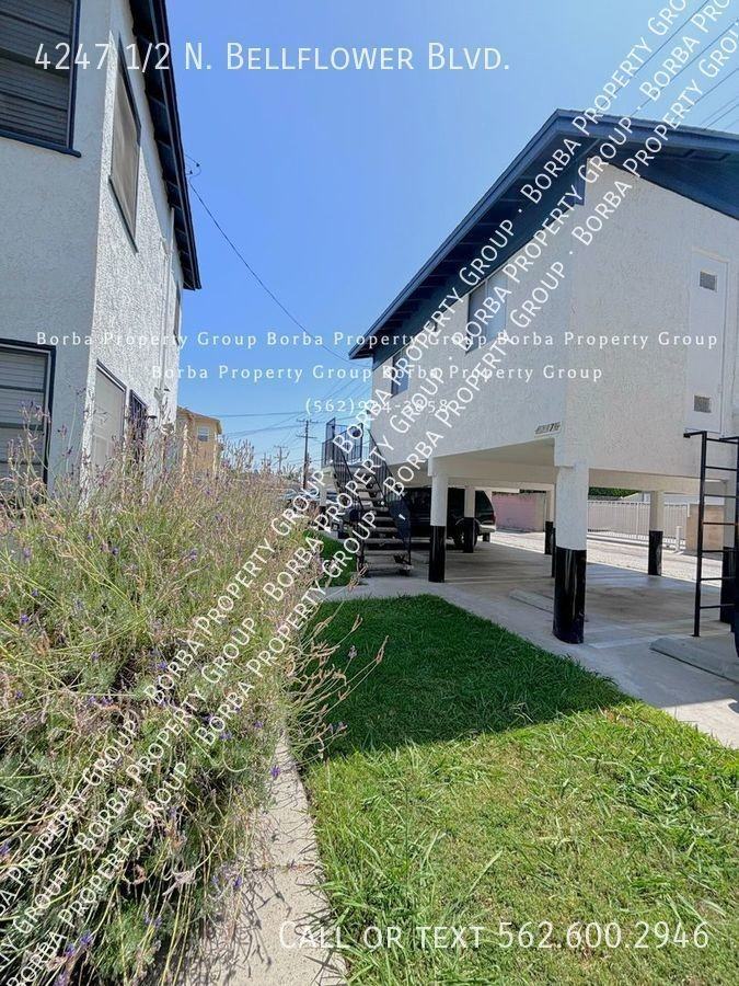4247 1/2 N Bellflower Blvd - Photo 2 of 14