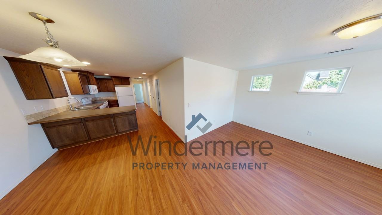 219 Marjorie Pl - Photo 2 of 13