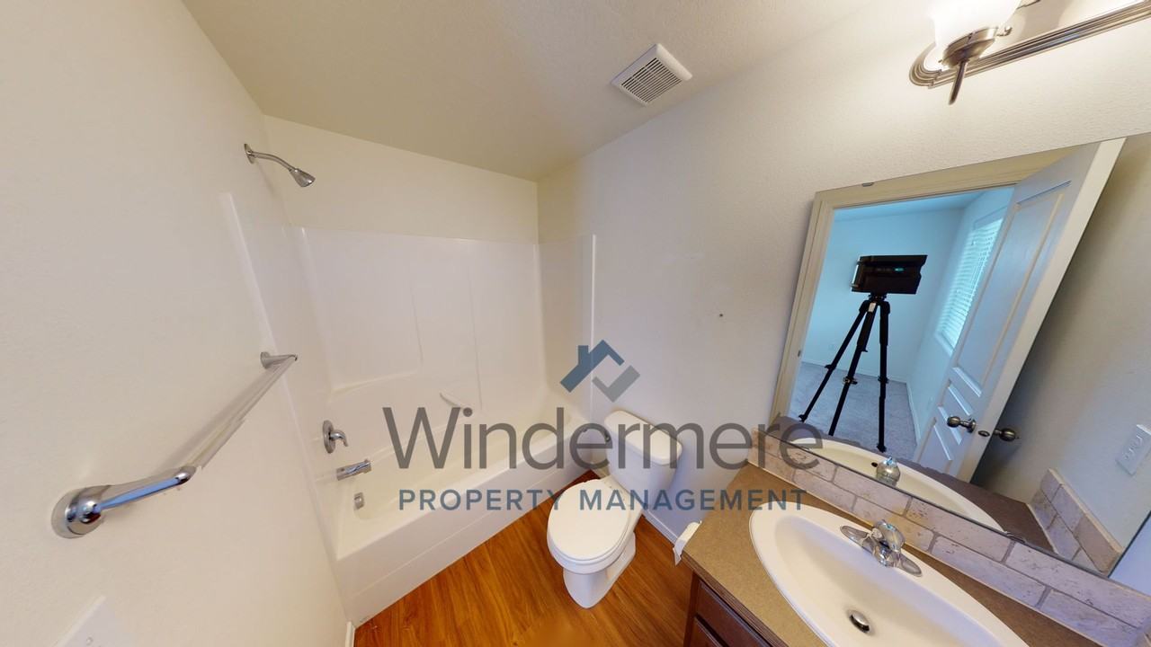 219 Marjorie Pl - Photo 5 of 13