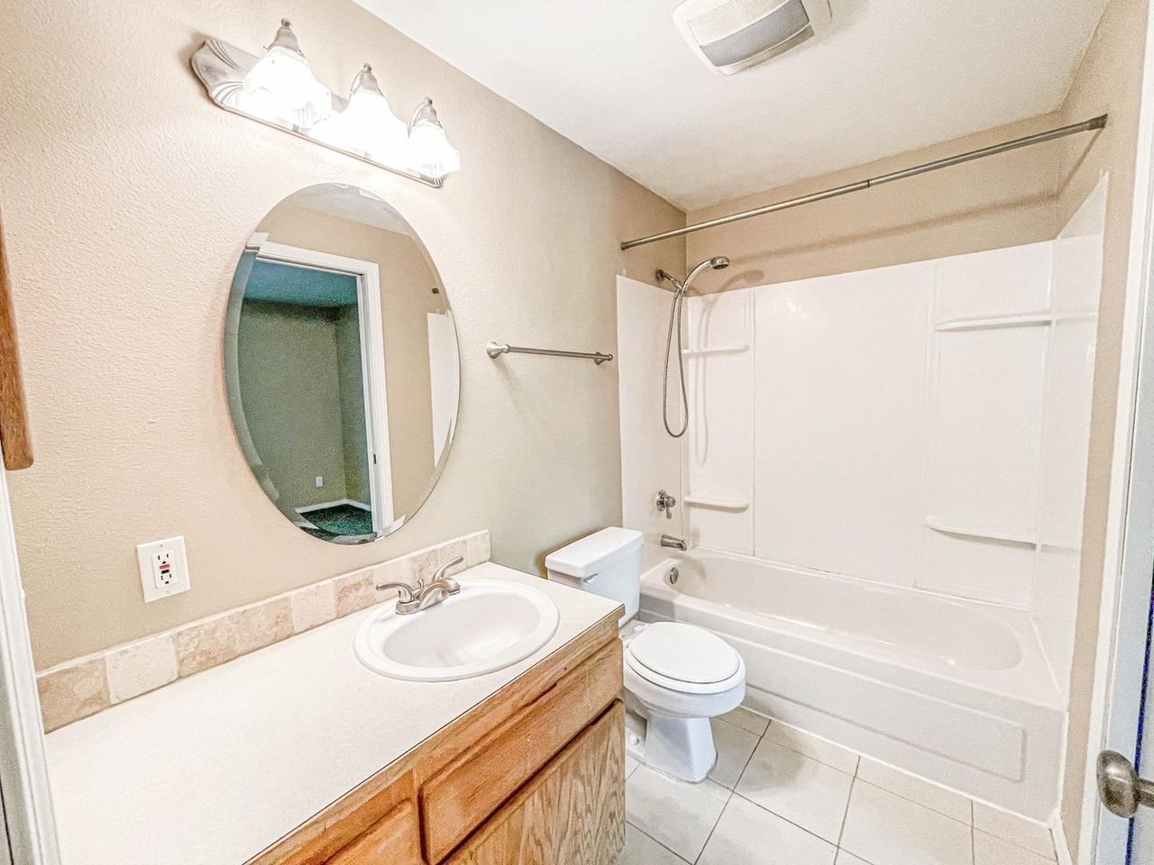 3228 21st Ave W #201 - Photo 7 of 22