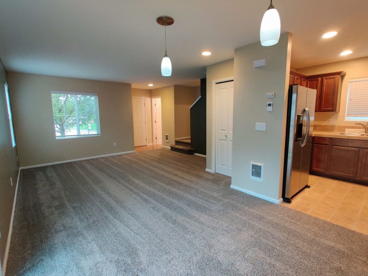 8726 Stockholm Ln Ne - Photo 5 of 14