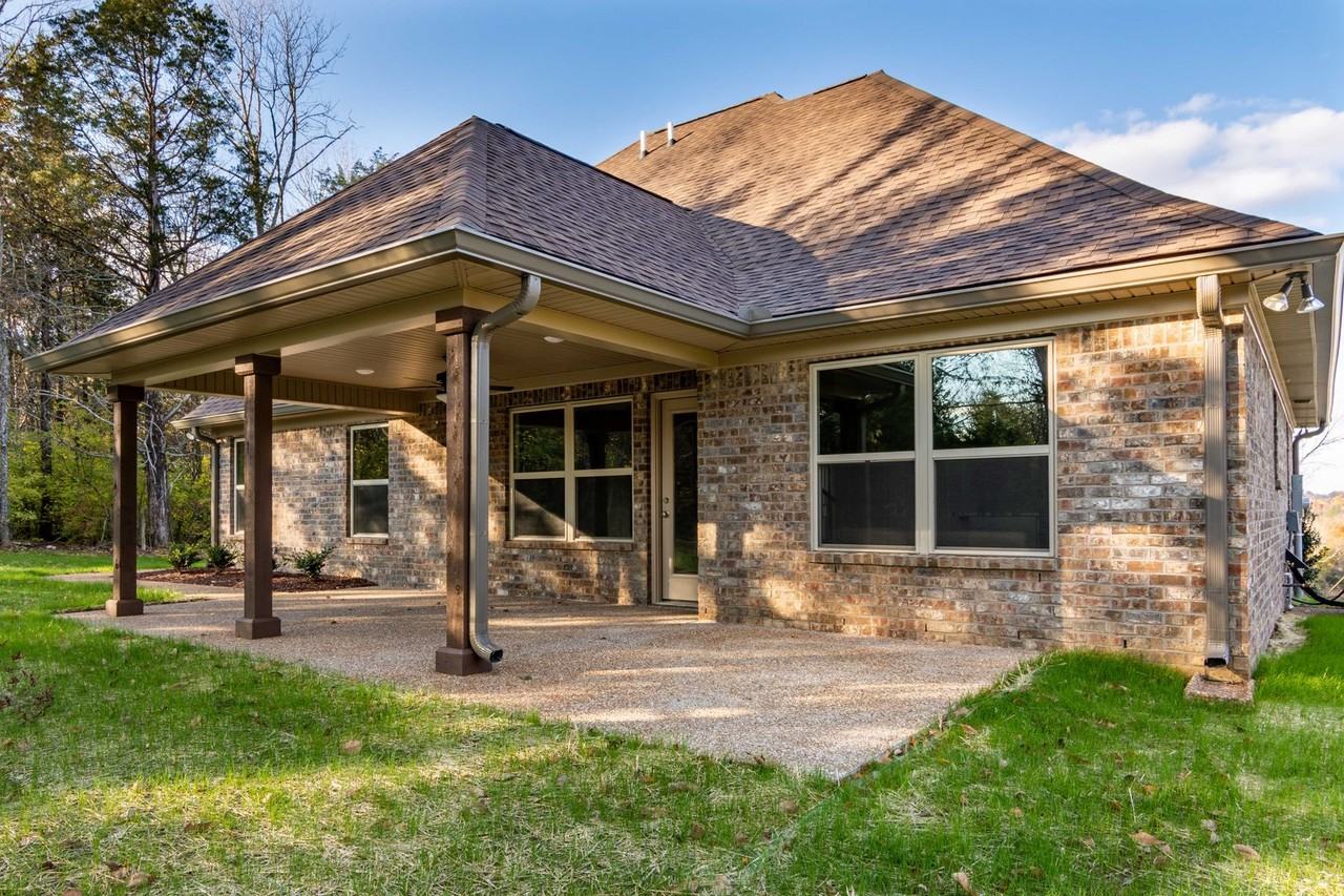 1031 C P Stewart Blvd - Photo 5 of 35