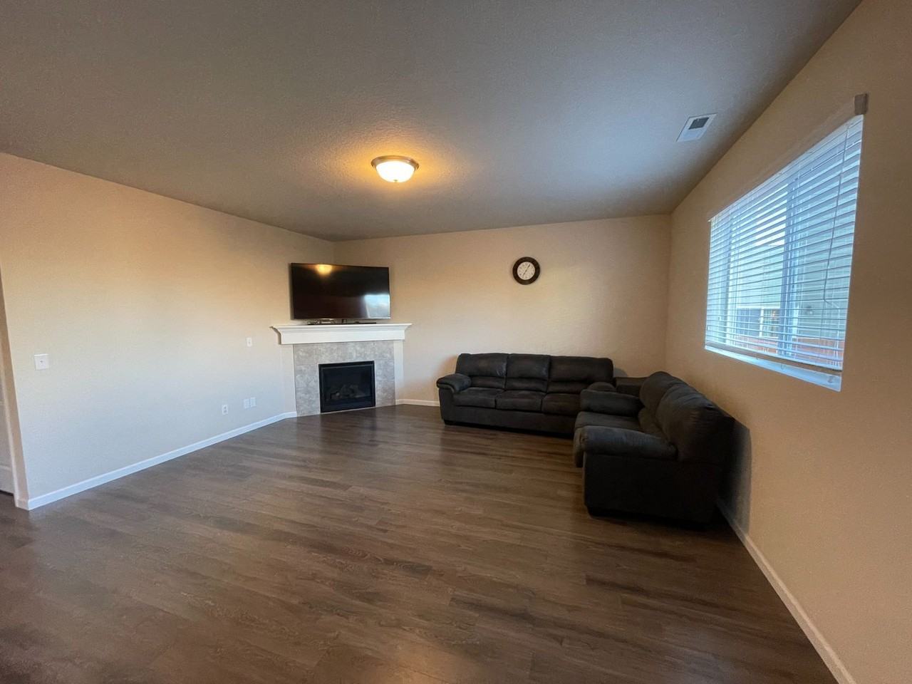 5035 Ne 126th Ave - Photo 4 of 20