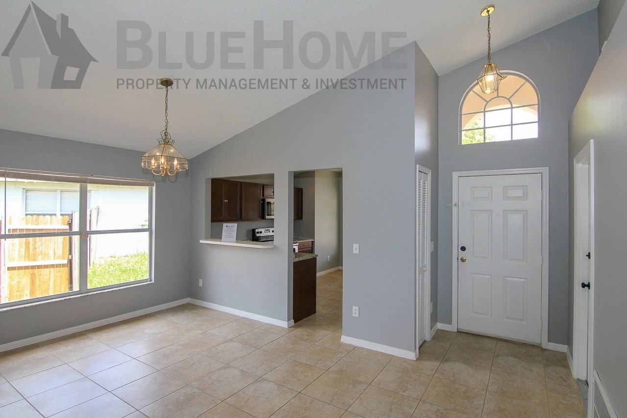 2704 Tannery Ct - Photo 5 of 11