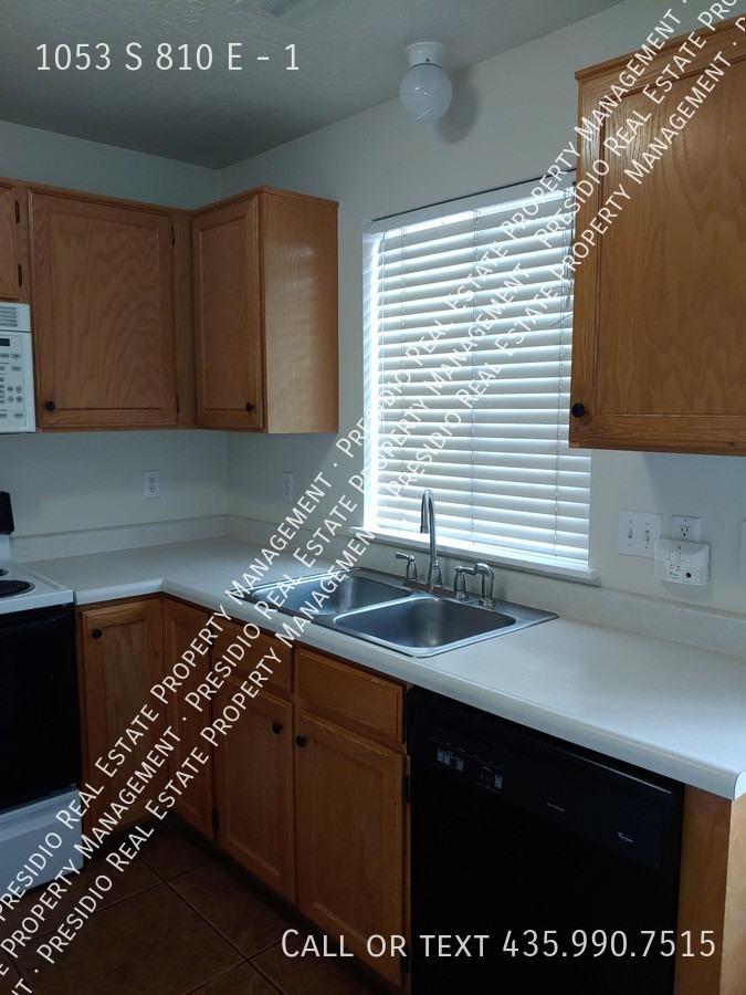 1053 S 810 E #1 - Photo 3 of 26