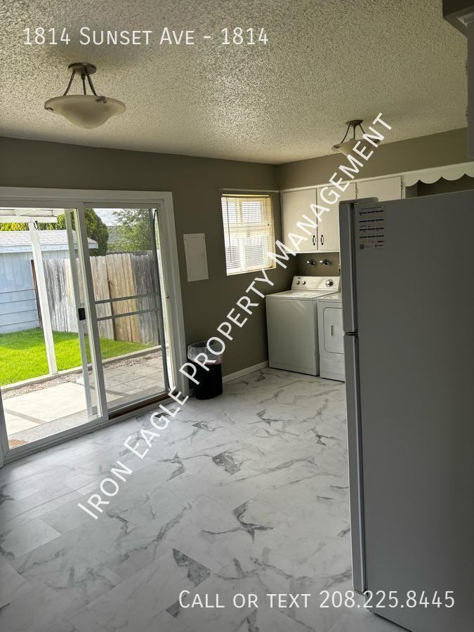 1814 Sunset Ave #1814 - Photo 3 of 12