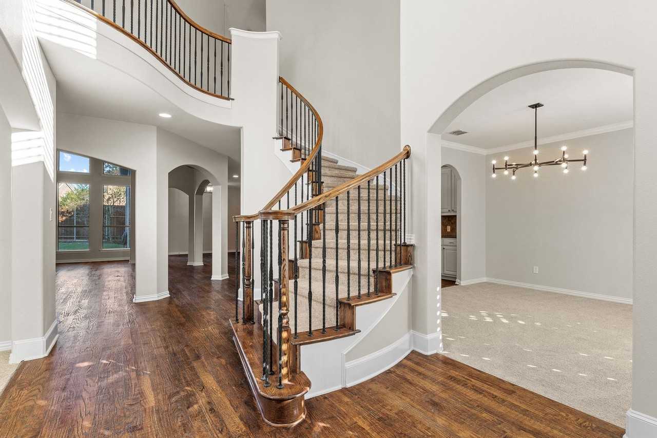 4542 Carraway Dr - Photo 4 of 48