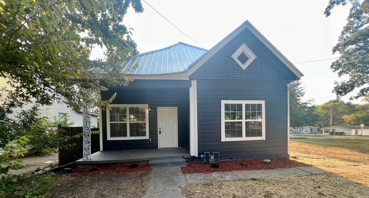 2717 Dr. Matin Luther King, Little Rock, AR 72206 3 Bedroom House for