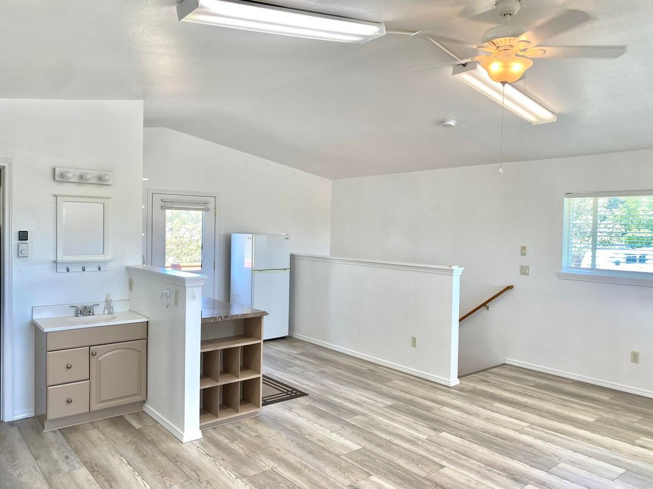 61141 Cabin Ct - Photo 3 of 7