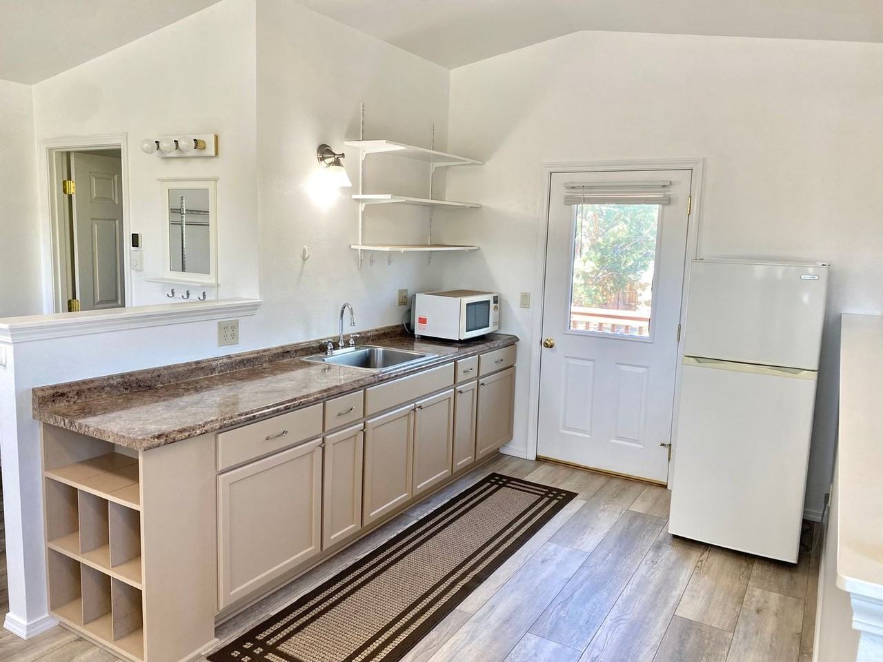 61141 Cabin Ct - Photo 4 of 7