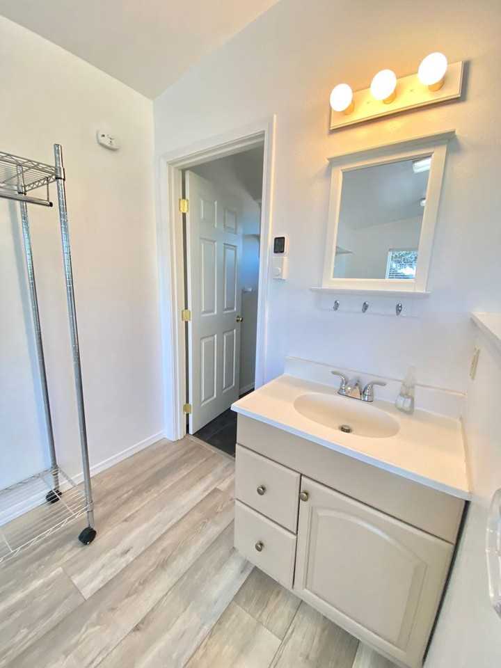 61141 Cabin Ct - Photo 5 of 7