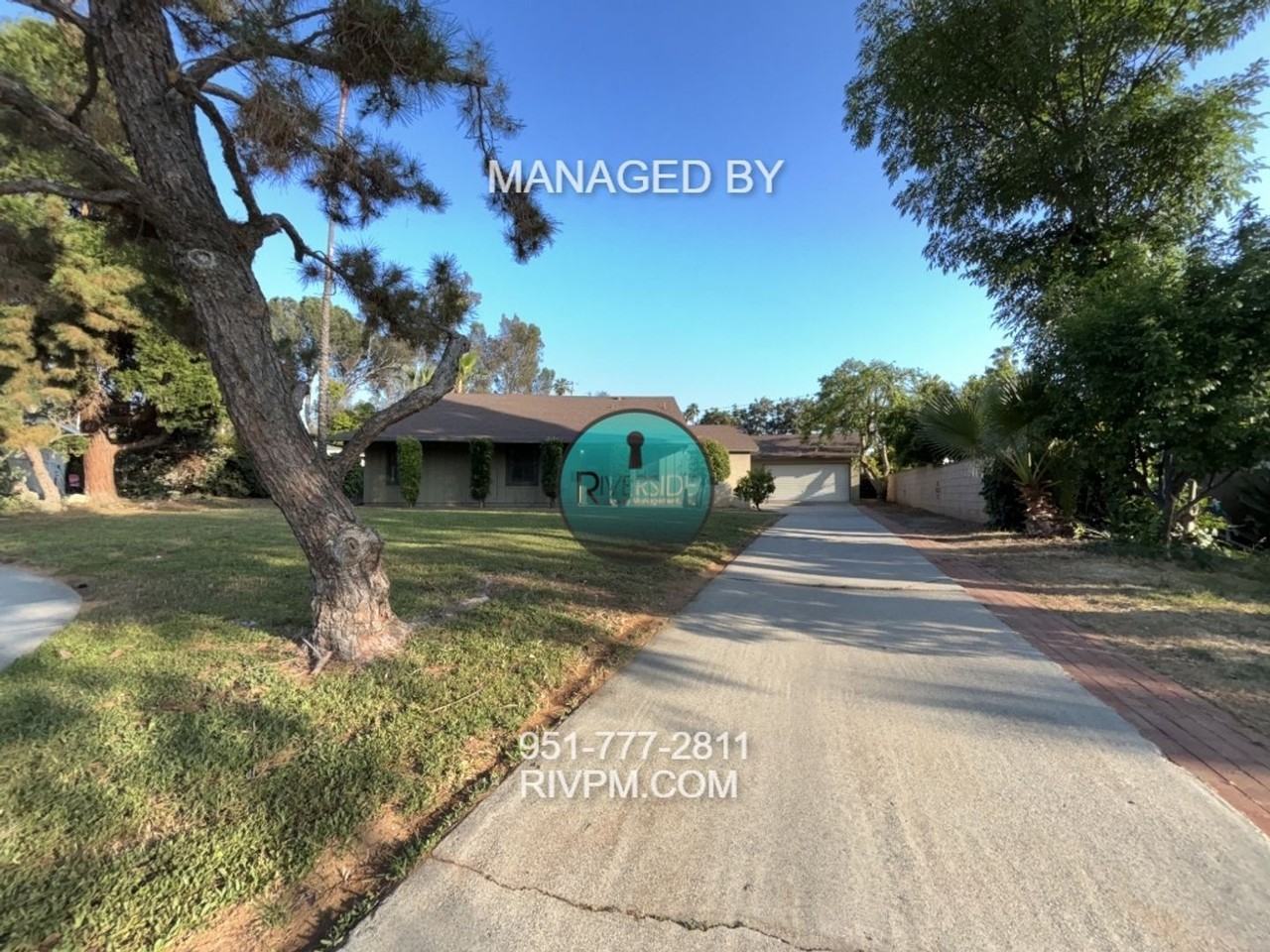2824 Nevada Way - Photo 2 of 3