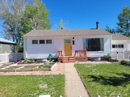 featured image of 1517 Steele St