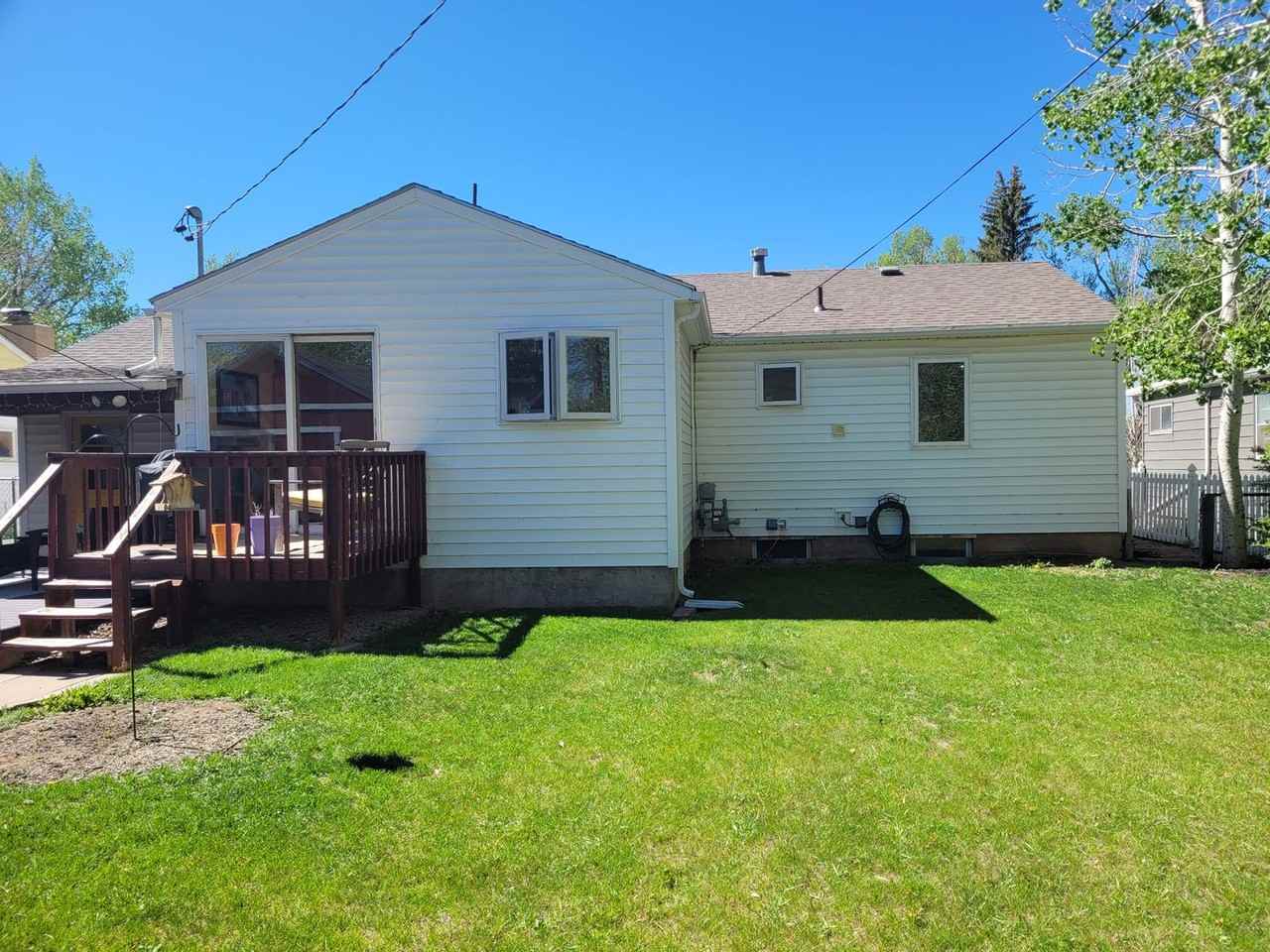 1517 Steele St - Photo 3 of 20